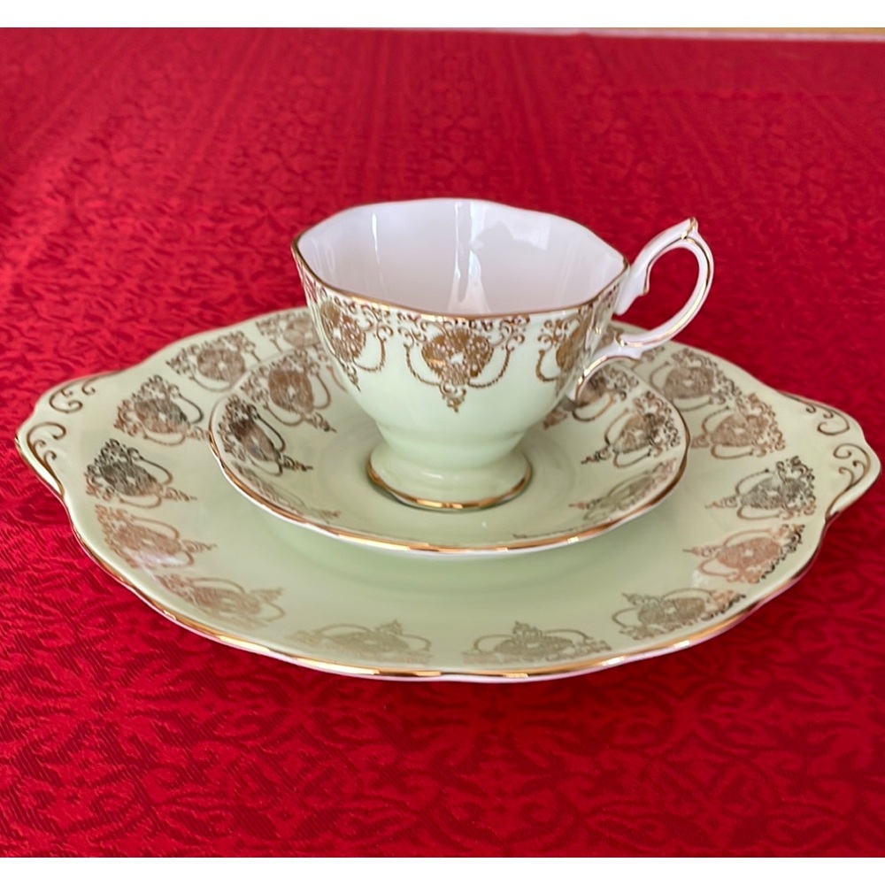 Royal Albert Elegant Gold and Green Tea Set